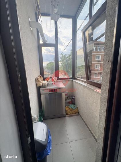 Apartament cu 3 camere, mobilat în Km 4
