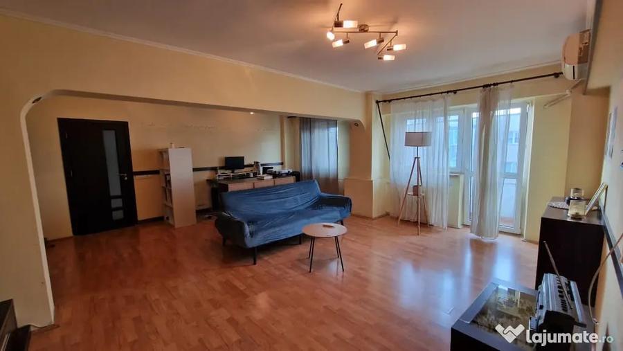 Apartament cu 3 camere semidecomandat în 13 Septembrie