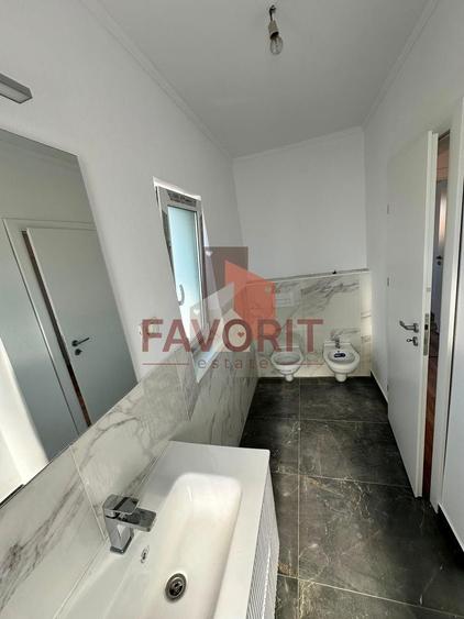 Duplex cu 4 camere cu Canalizare în Săcălaz