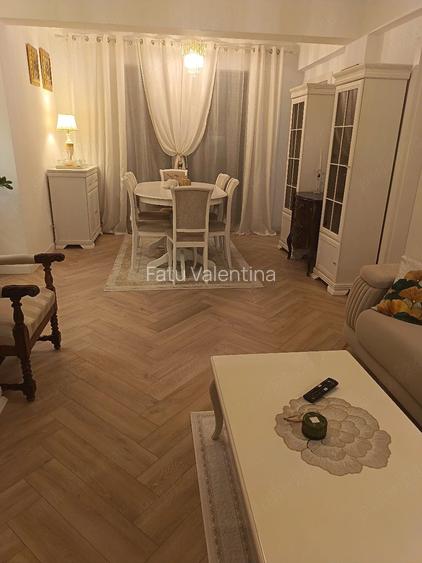 Particular, vand apartament 3 camere cu curte 90 mp