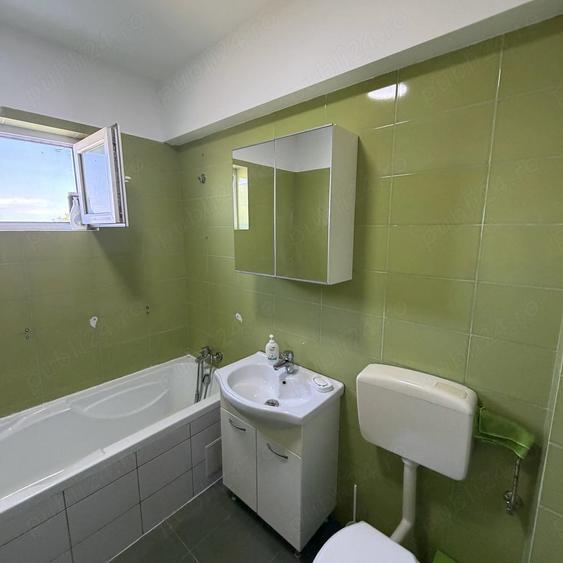 Apartament cu 3 camere decomandat în Chiajna
