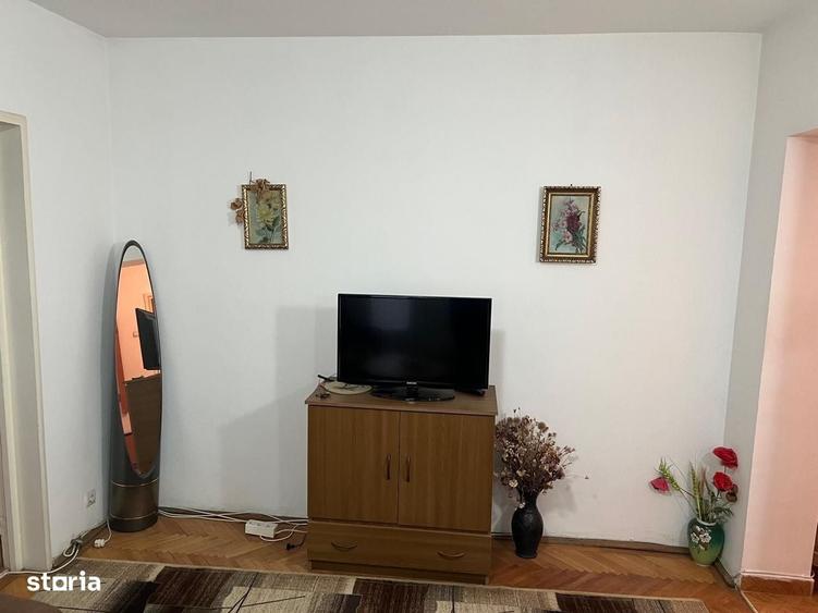 Apartament cu 2 camere semidecomandat în Central