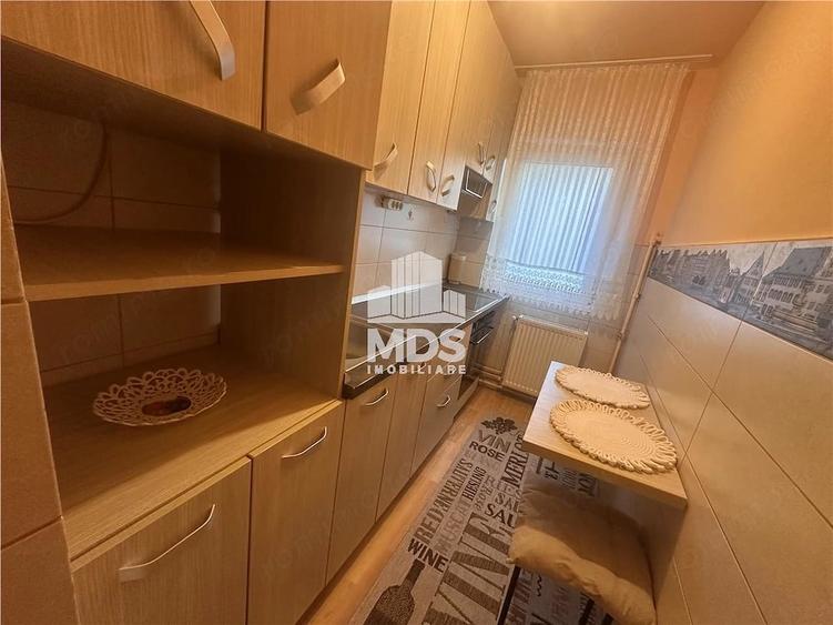 Apartament cu 2 camere nedecomandat în Girocului