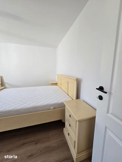 Casă cu 6 camere cu Teren 3148 Mp în Central