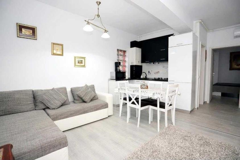 Apartament cu 2 camere semidecomandat în Nord