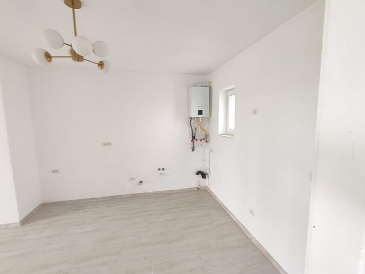 Casă individuală cu 3 camere cu Garaj în Sânpetru