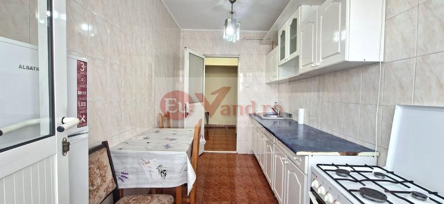 Apartament cu 2 camere decomandat, mobilat în Micro 14