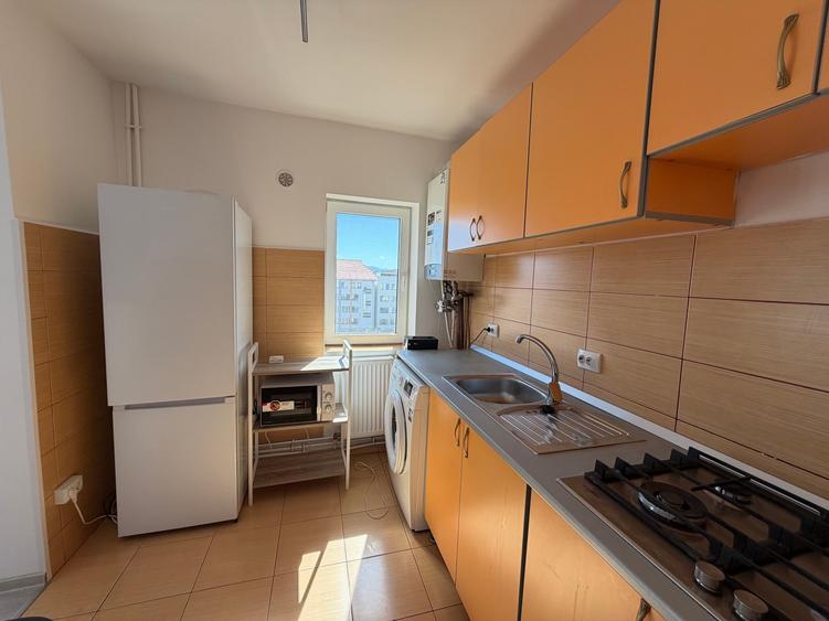Apartament cu 3 camere decomandat în Vasile Aaron
