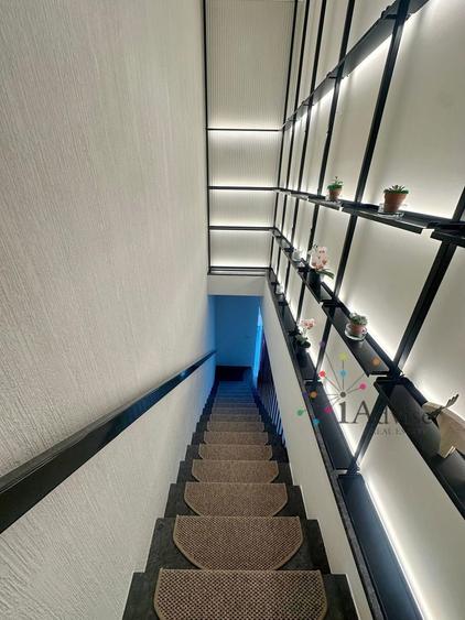Apartament cu 4 camere decomandat, mobilat în Central