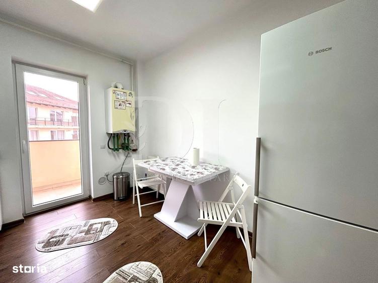 Apartament cu 3 camere decomandat în Florești