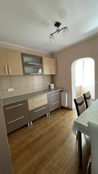 Apartament cu 2 camere decomandat în Rogerius