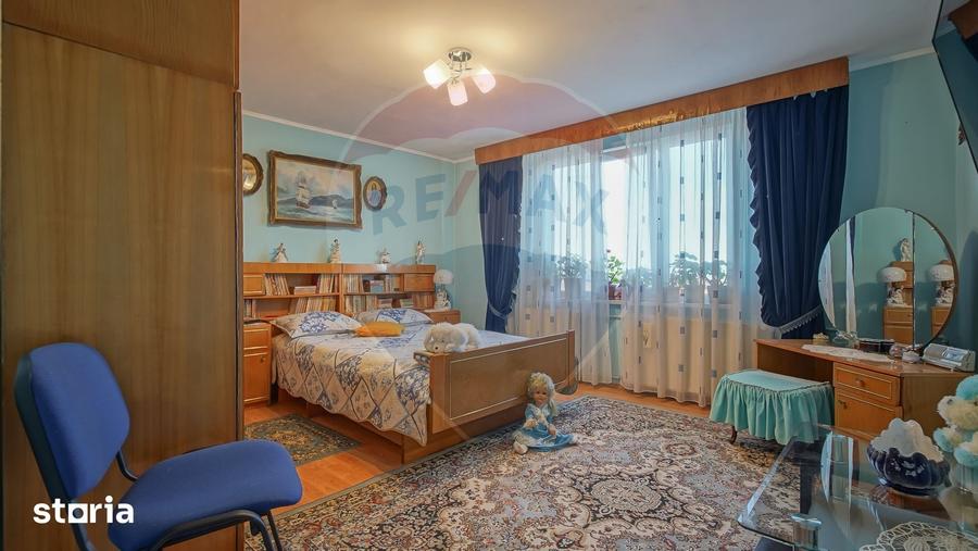 Casă cu 5 camere cu Teren 145 Mp în Dârste