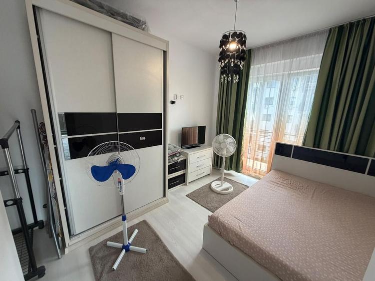 Apartament cu 3 camere decomandat, mobilat în Dobroești