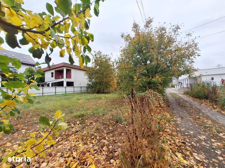 Teren de 900 mp, în Gherăiești