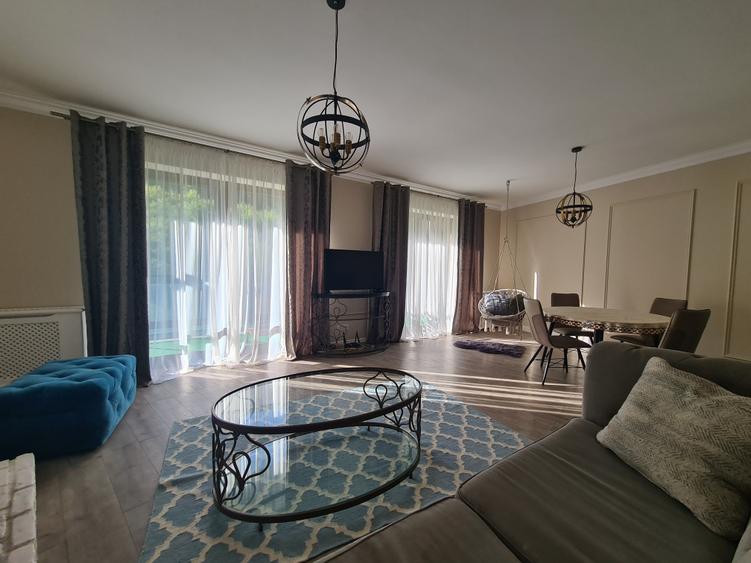 Apartament cu 3 camere semidecomandat, mobilat în Răcădău