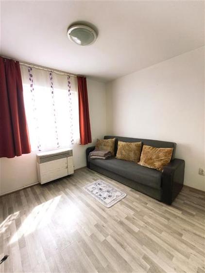 Garsonieră decomandată în Lazaret