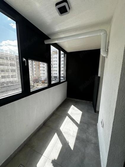 Garsonieră decomandată în Apărătorii Patriei