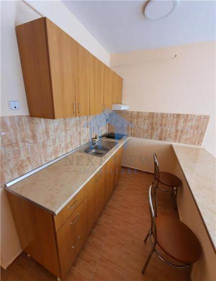 Garsonieră decomandată în Horea