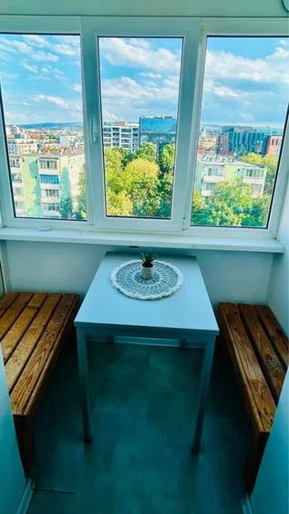Apartament cu 2 camere semidecomandat, mobilat în Semicentral