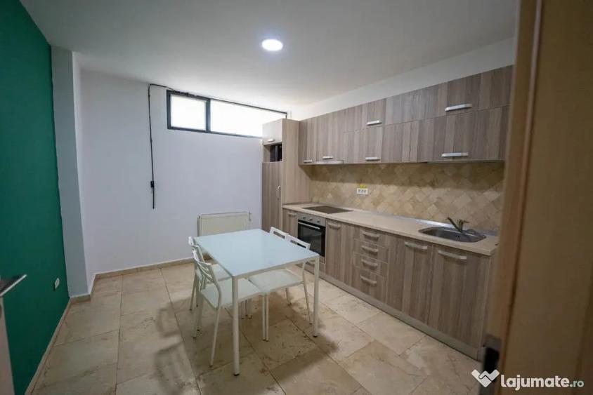 Spațiu comercial, de 815 mp, în Chiajna