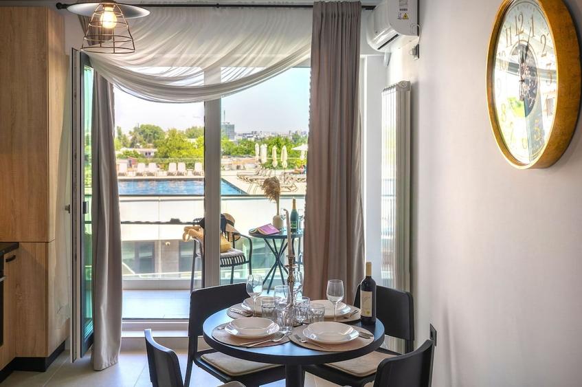 Apartament cu 2 camere decomandat în Mamaia-Sat