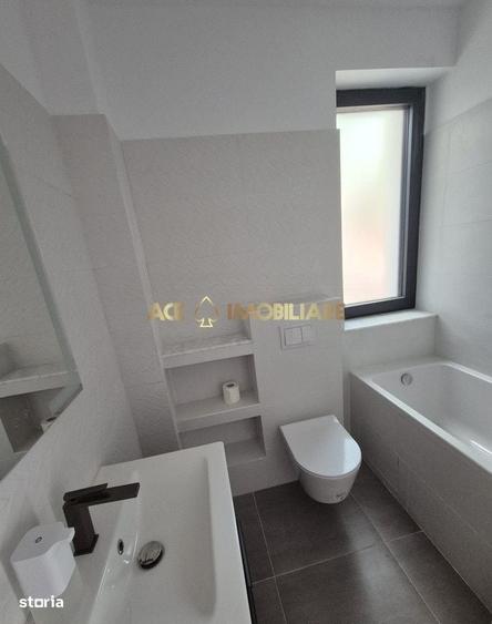 Casă cu 4 camere în Tineretului