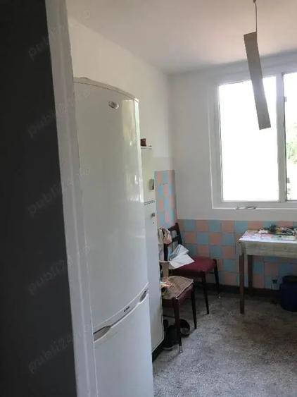 Apartament cu 3 camere semidecomandat în Țiglina 1