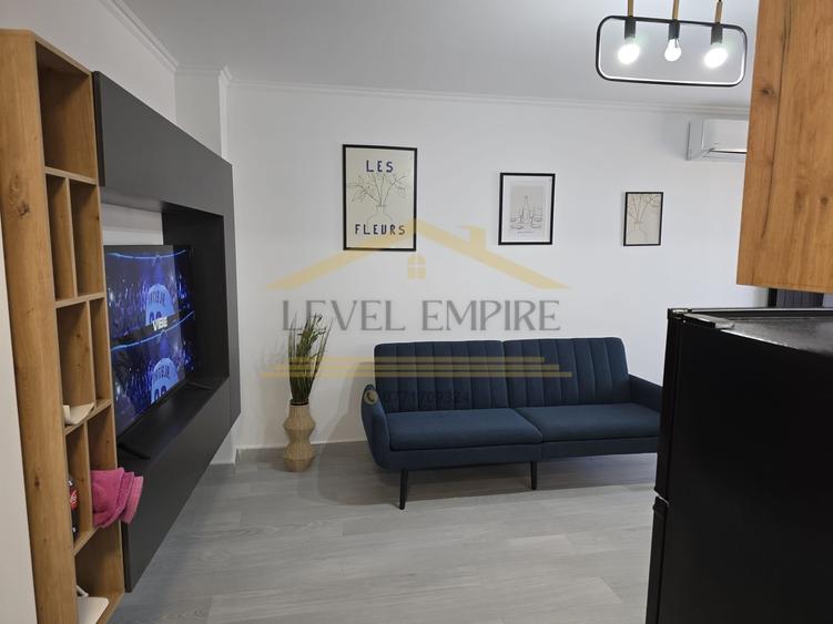 Apartament cu 2 camere nedecomandat în Uverturii