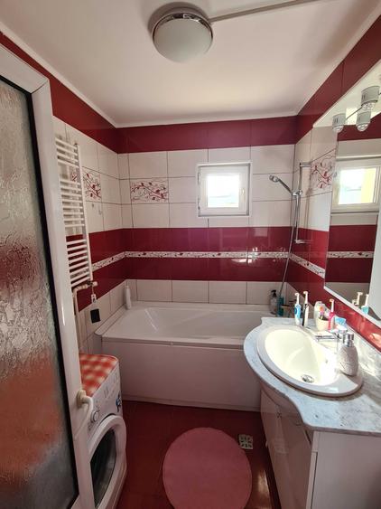 Apartament cu 2 camere decomandat în Radu Negru