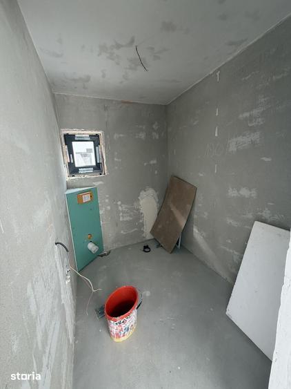 Casă cu 4 camere cu Teren 250 Mp în Central
