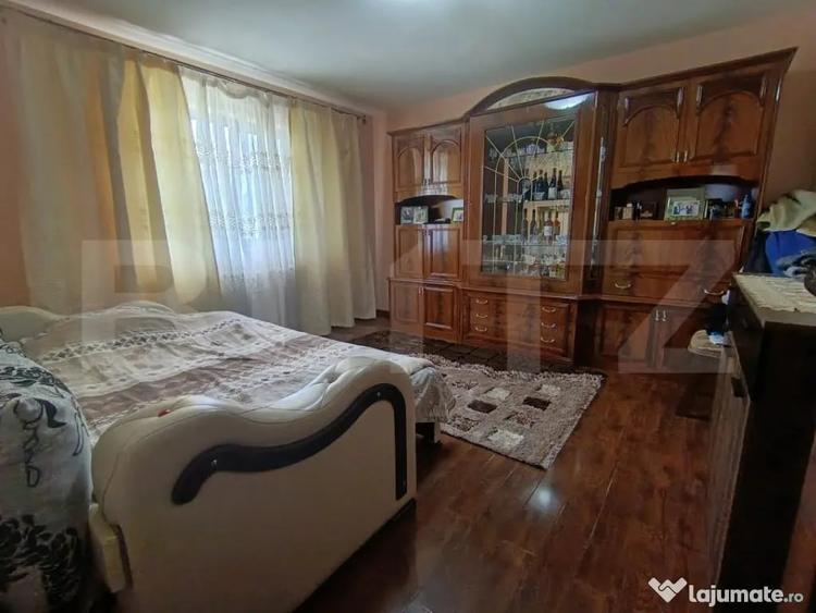 Casă cu 4 camere cu Teren 800 Mp în Central