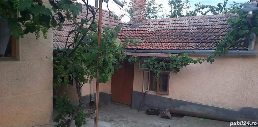 Casă cu 3 camere cu Teren 2000 Mp în Cigmău
