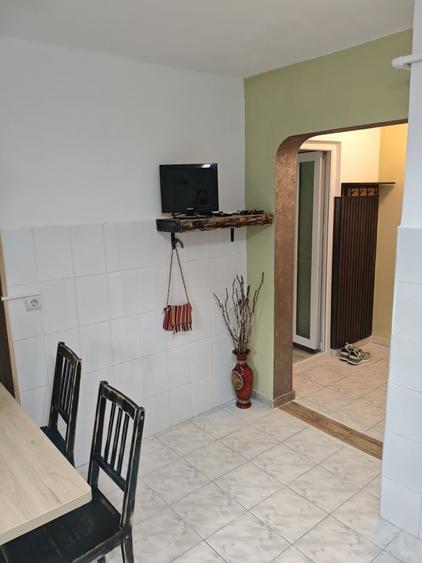 Garsonieră decomandată în Central