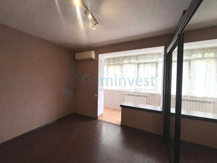 Apartament cu 3 camere decomandat, mobilat în Dacia