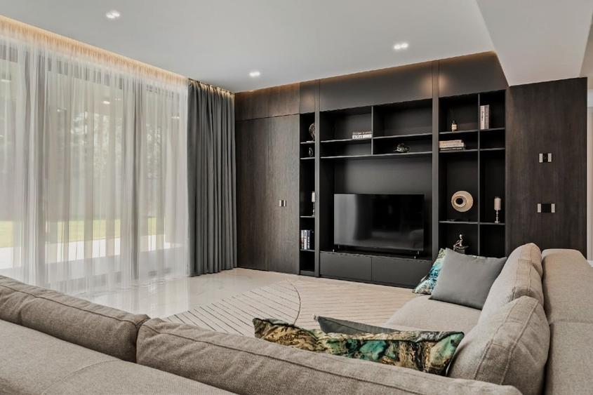 Casă individuală cu 5 camere cu Teren 751 Mp în Pipera