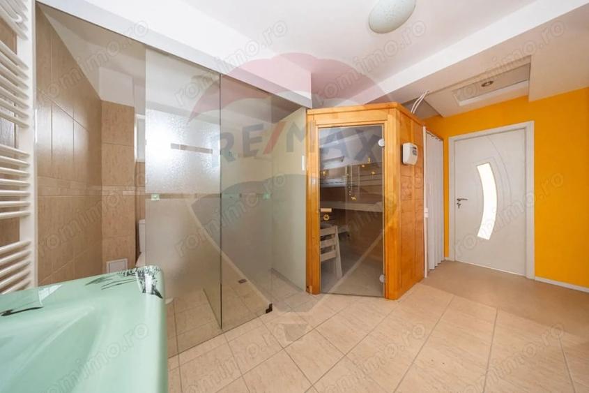 Spațiu comercial, de 210 mp, în Hărmanului