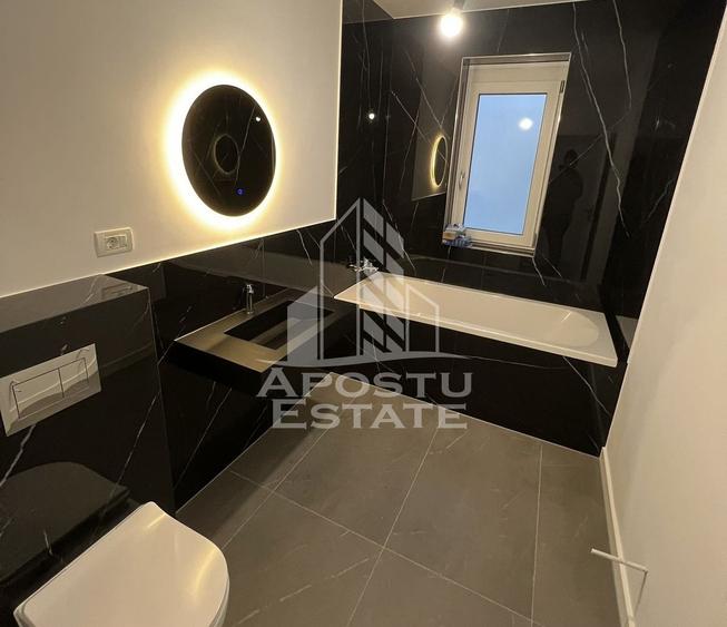 Duplex cu 4 camere cu Canalizare în Covaci