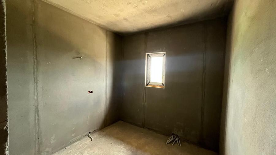 Duplex cu 4 camere cu Canalizare în Moșnița Veche