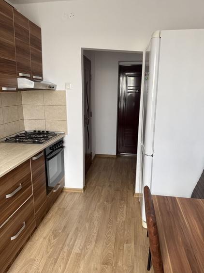 Apartament 2 camere, semidecomandat, pozitie excelenta (la sosea) - 2