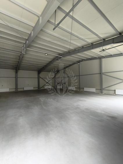 Spațiu industrial, de 400 mp, în B-dul București