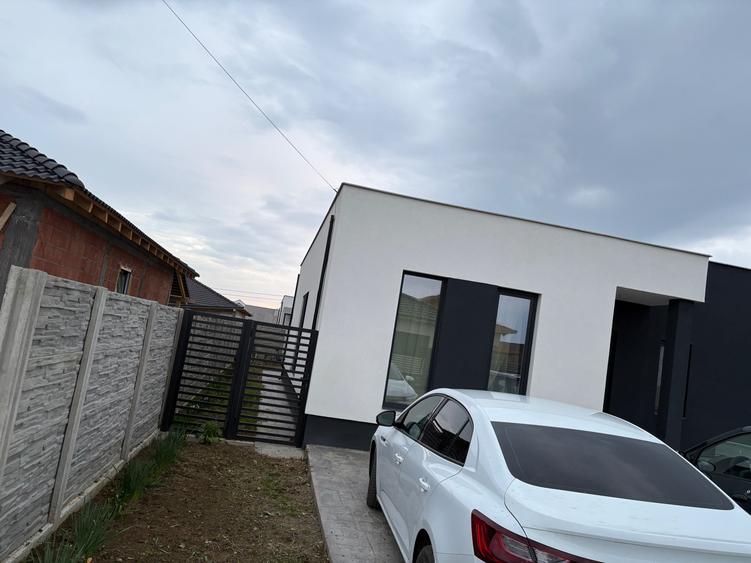 Casă cu 3 camere în Șag
