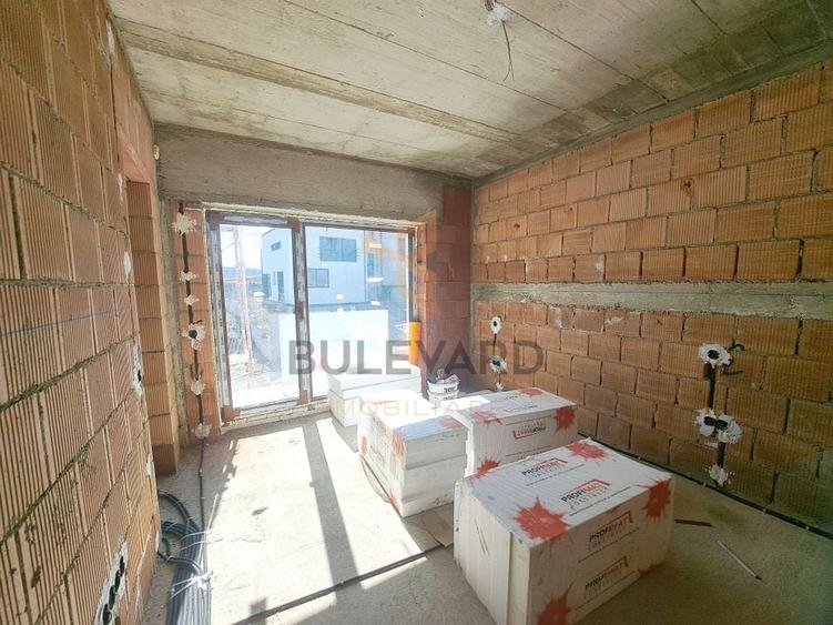 Casa tip duplex in zona Vivo Mall,  str Razoare Floresti - 14