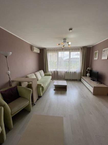 Apt. 2 camere mobilate, et.4, Calea Victoriei, bloc solid, vedere Palatul Regal - 4