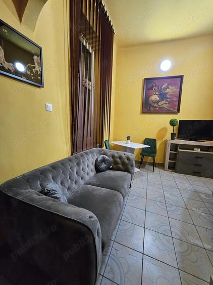 Apartament 2 camere- Ultracentral Arad, Etaj 1-, mobilat si utilat - 1