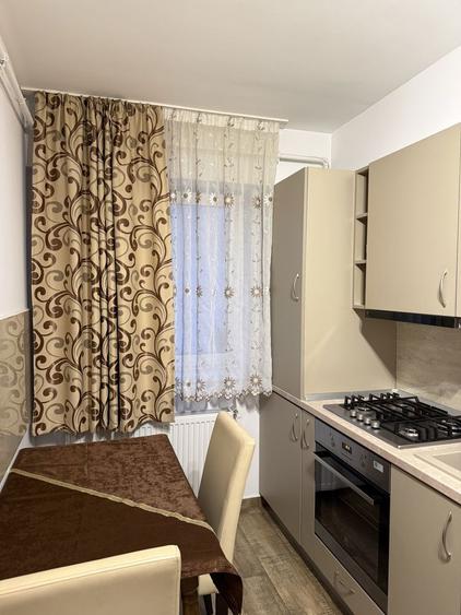 Inchiriez apartament cu 2 camere - 4