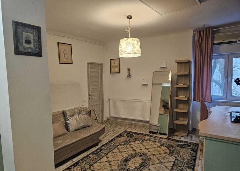 Garsoniera Piața Romana | Centrala proprie | 5 minute metrou - 2