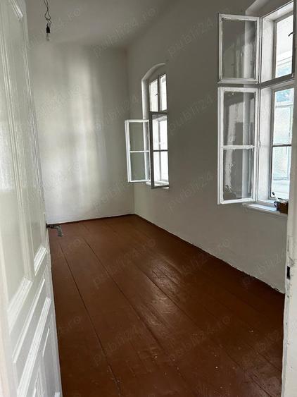 Apartament 4 camere (cladire istorica) - 1