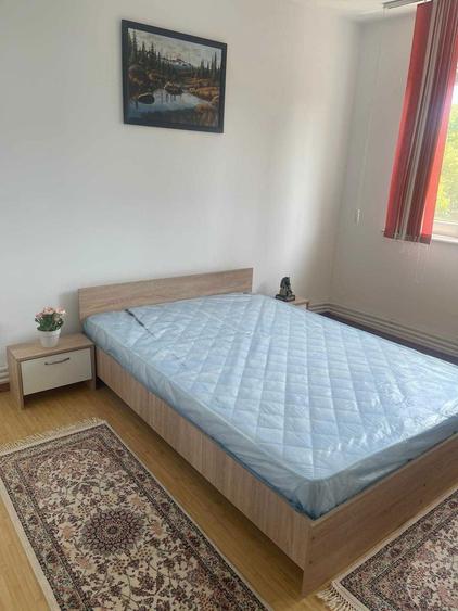 Apartament Semidecomandat - 3