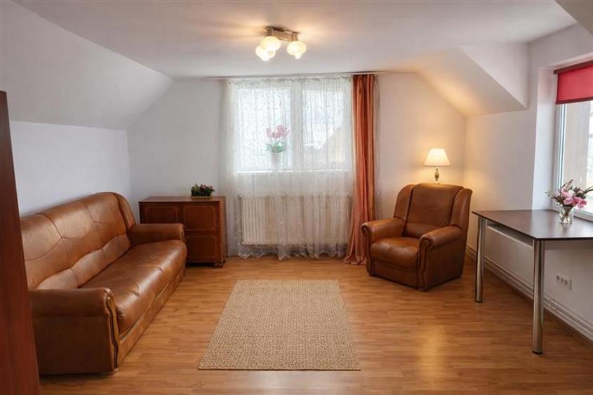 Casa stil sasesc cu garsoniera, garaj, curte, gradina, Bod, Brasov - 3