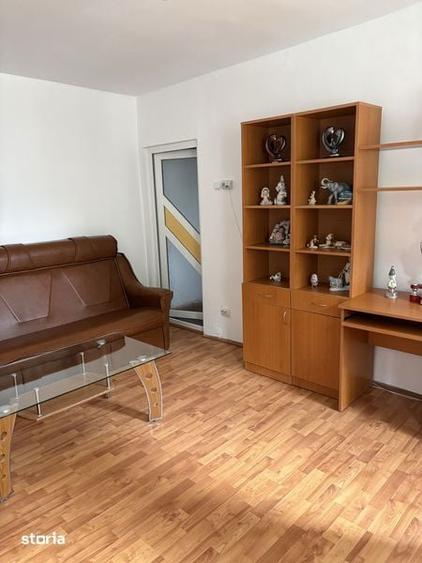 Apartament de vanzare - 5